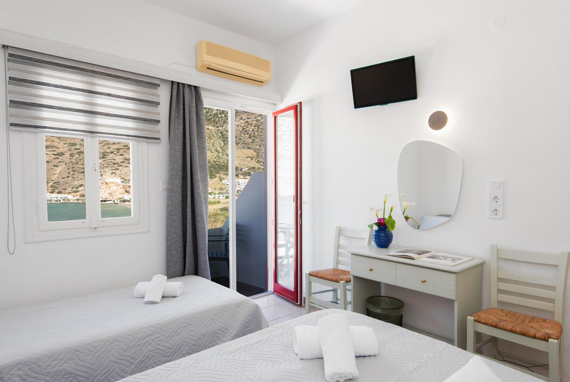Simeon Rooms & Apartments Kamares  Exterior photo